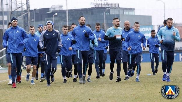 Присъда: Левски играе бавно и само връща топката назад
