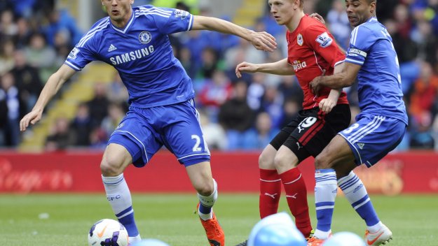 Челси обърна Кардиф за 3 минути