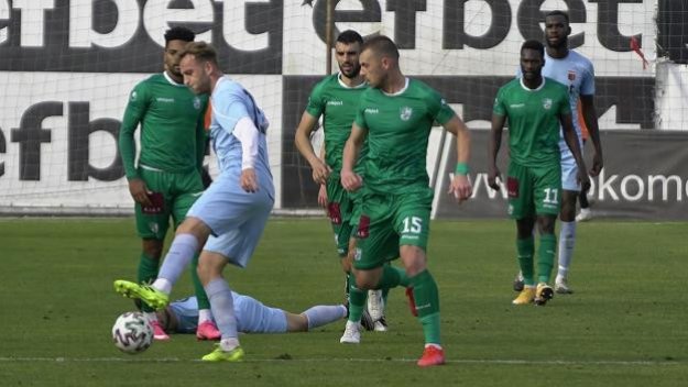 Берое се подсилва с вратар и бек