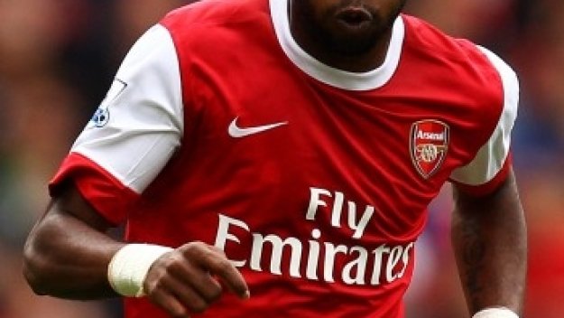 Лоши новини за Арсенал, могат да вкарат Алекс Сонг в затвора