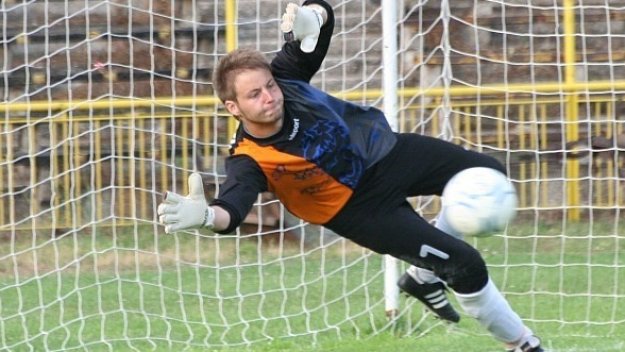 Петър Денчев подписа с Локо Пловдив