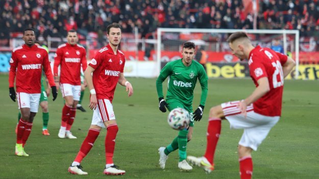 Карол Метс се преклони пред ЦСКА и Гриша Ганчев