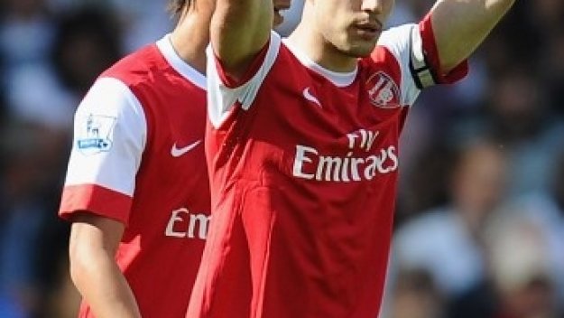 Ван Перси алармира: Трябват ни класни попълнения