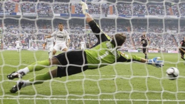 Депор носи късмет на Роналдо и Бензема