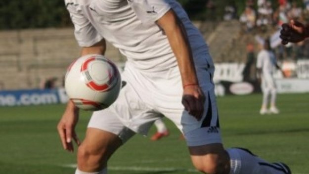 Славия праща Виктор Генев под наем в Криля Советов