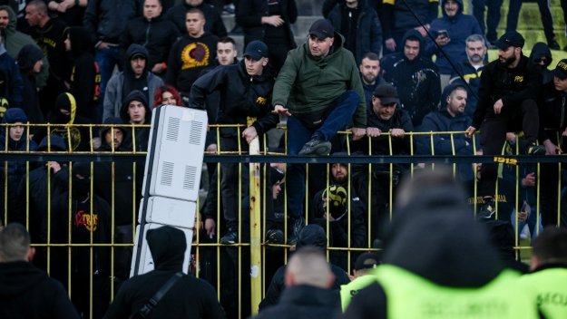 Левски се измъкна сух след нахлуването на „Герена“, яка глоба за Ботев Пд