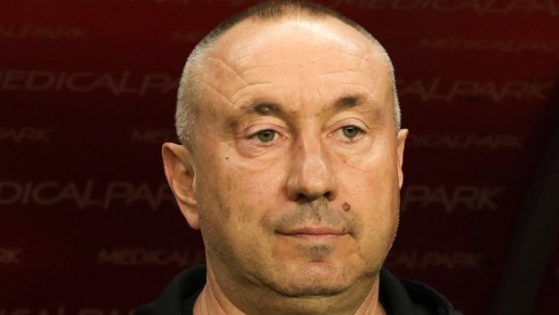 Играч на Мъри Стоилов се счупи и пропуска Мондиал 2026