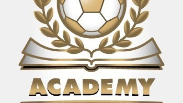  “Така като те гледаме, май добре ще ни научиш”, отбеляза Академия365