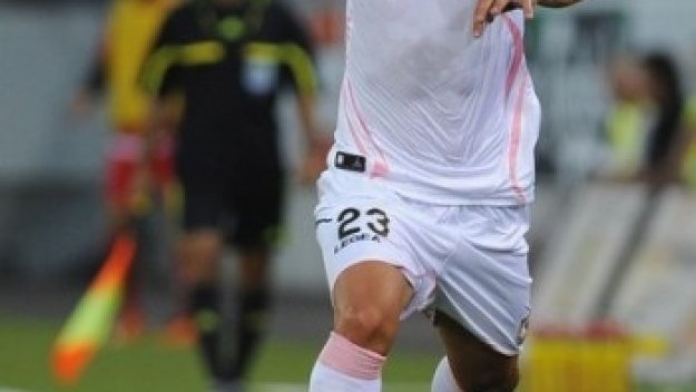 Милан грабна Ночерино