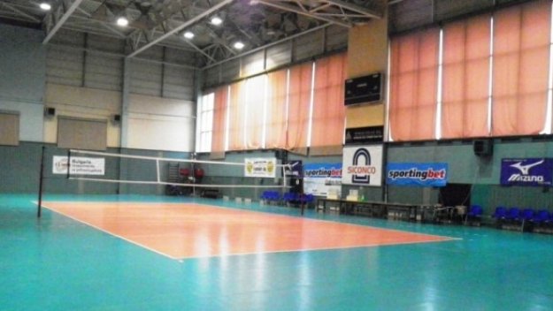 Левски остава без зала