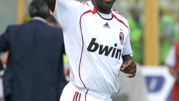 Зеедорф поема Милан в четвъртък