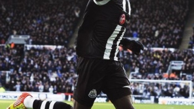 Ба и Сисе не дадоха шанс на Астън Вила