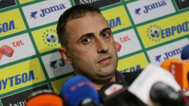 Петев обяви легионерите за Италия
