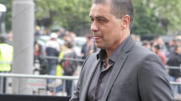 Ще мачкаме ли "петлите"? Хубчев е умерен реалист за мачовете с Франция и Швеция