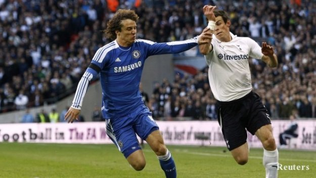 Луис и Кейхил на линия за финала