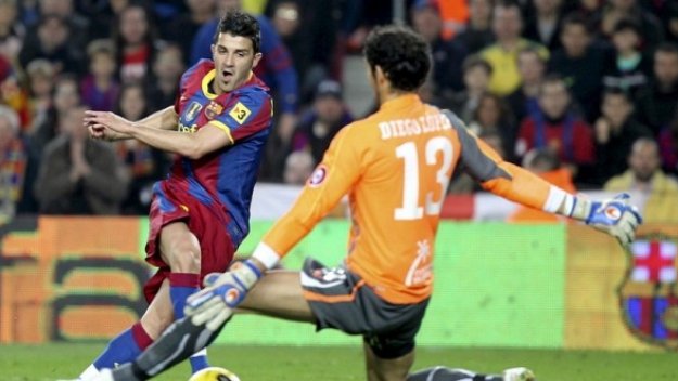 Съдия засенчи шоуто на Барса - Виляреал