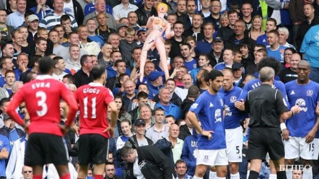 Руни към сър Алекс: По-добре ме пусни в игра