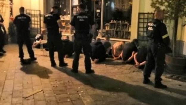 Кметът на Братислава осъди боевете с феновете на Левски