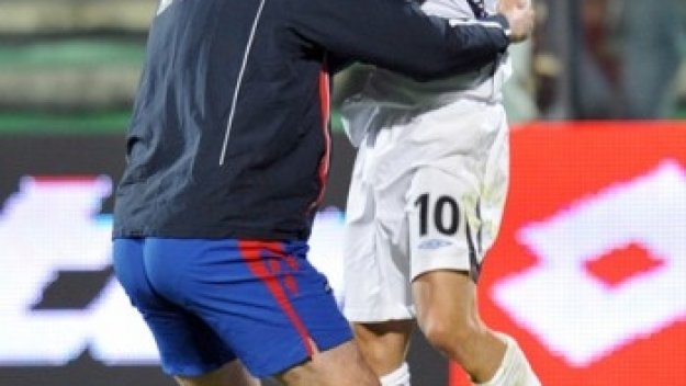 ЦСКА няма да привлича Мариус Николае и Начо Ново