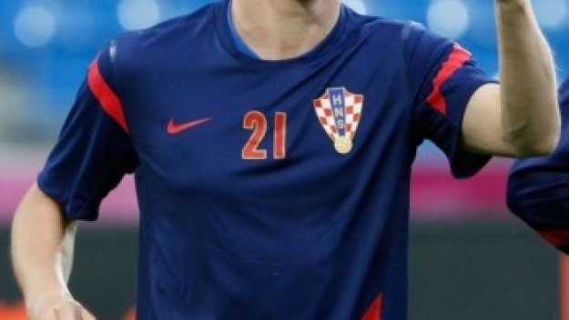 Съперник на Лудогорец раздиран от скандали