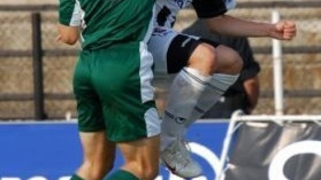 Капитанът на Берое със съмнение за скъсани връзки на коляното