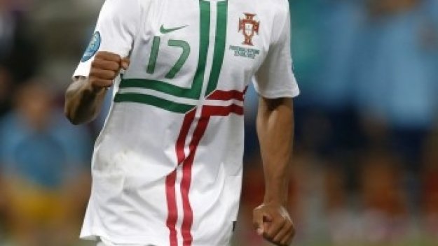 Нани се забърка в скандал, скочи да бие млад съотборник