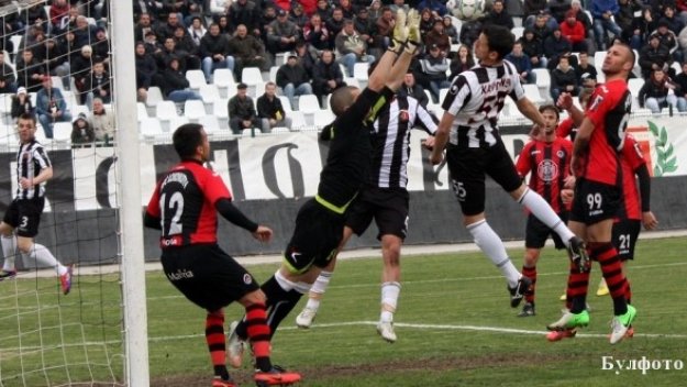 Локо Пловдив засили адашите от Локо София към дъното