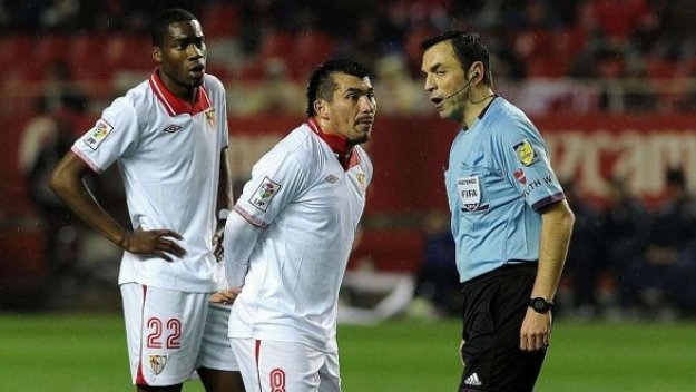 7 мача наказание за грубияните от Севиля