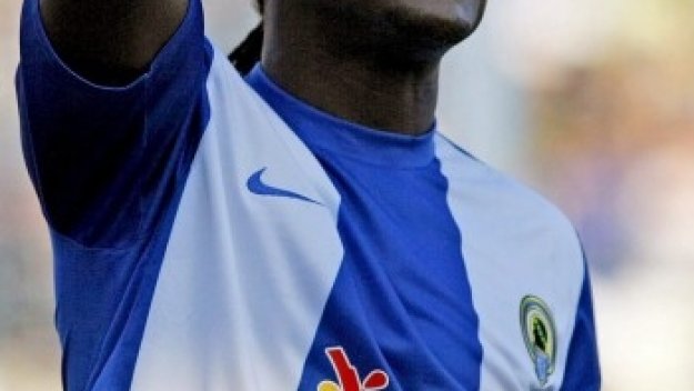 Еркулес изгони треньора