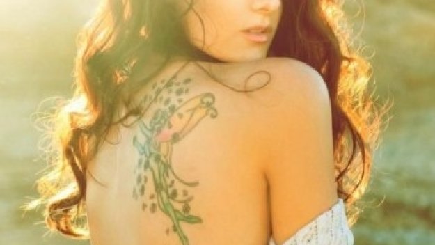 Дъщерята на бивш германски национал се съблече в ЮАР