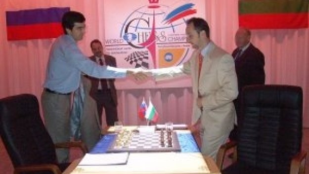 Топалов вече няма да се ръкува с Крамник
