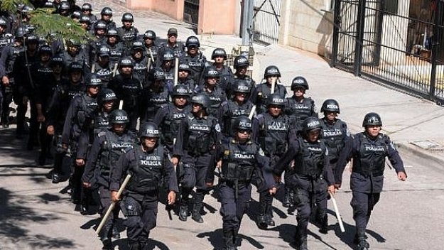 14 разстреляни на мач в Хондурас