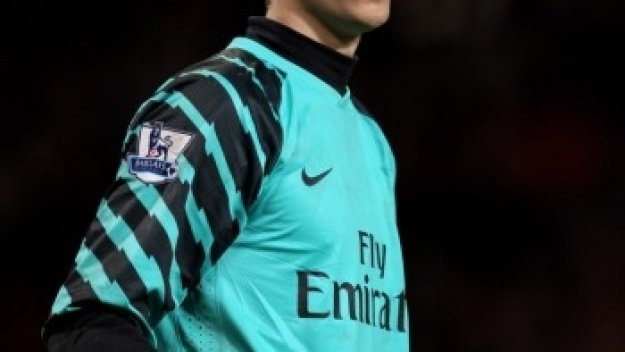 Шчесни счупил и двете си ръце