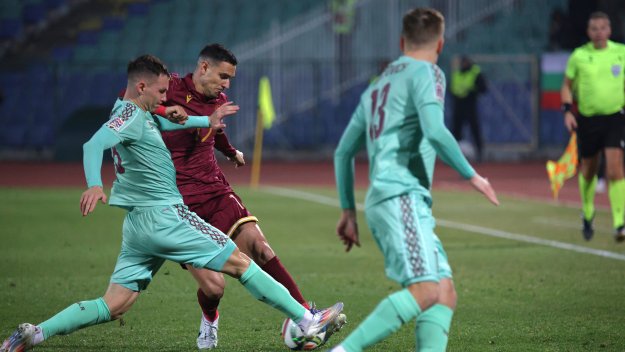 Георги Миланов блести при 4:3 в голямото дерби с ФКСБ