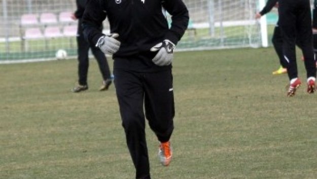 Локо Пловдив прецака Караджата