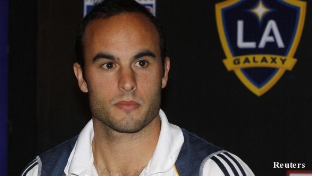 Евертън уреди Лендън Донован