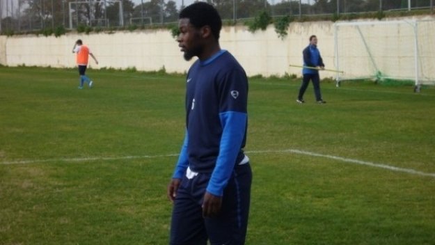 Матондо се завърна в Левски, ЦСКА чака Бадема