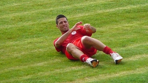 Апоел (Тел Авив) пожела Джузепе Акуаро от ЦСКА