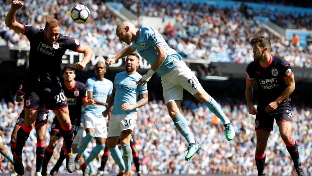 Хъдърсфийлд докопа ценно 0:0 от шампиона Ман Сити