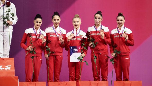 Ансамбълът ни грабна бронз от Световната купа