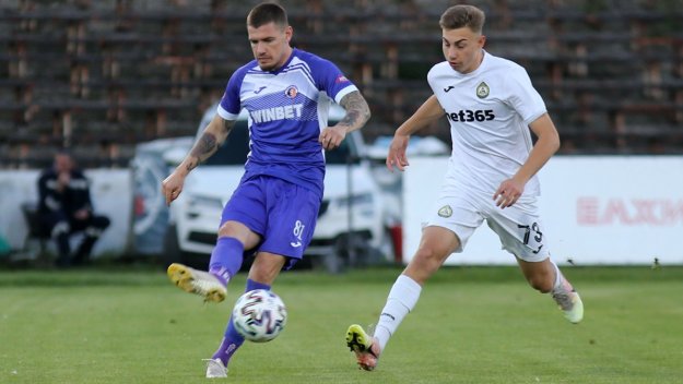 Етър удари с 2:0 Славия, но изпадна от Първа лига