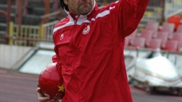 Пифа изкара тапия за треньор в Германия