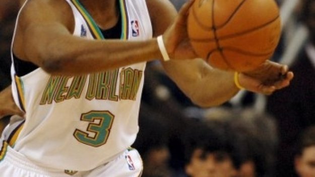 Стършелите ужилиха болезнено и Сан Антонио