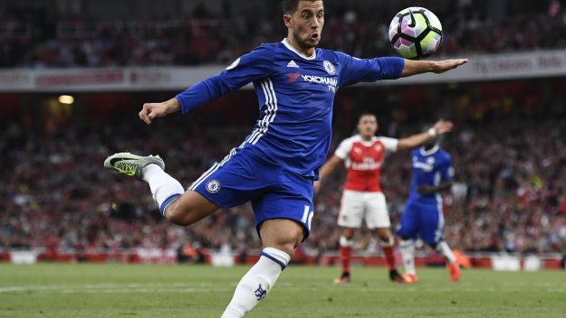 Азар: Трябва да се стегнем отзад!