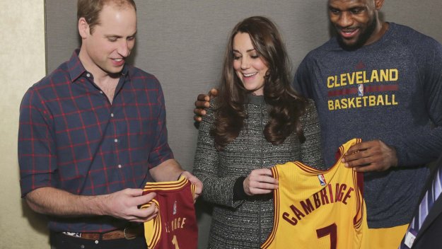 ЛеБрон прави шоу за Принц Уилям и Кейт