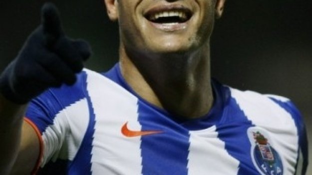 Манчестър Сити вади умопомрачителните 85 милиона евро за Хълк