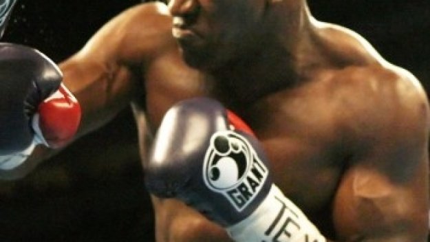 Ивендър Холифийлд изригна: Ще бия и двамата братя Кличко