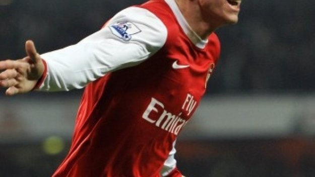 Косиелни и Джору се завръщат в Арсенал