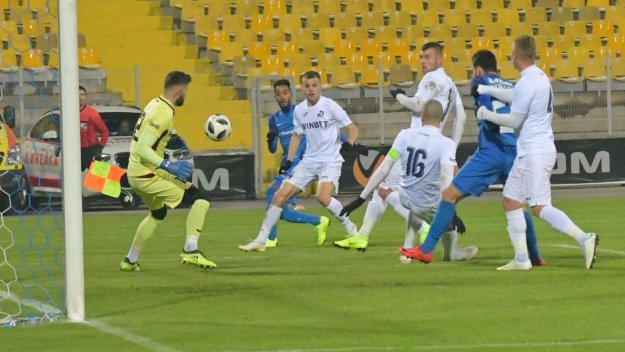 Левски – Дунав 3:0