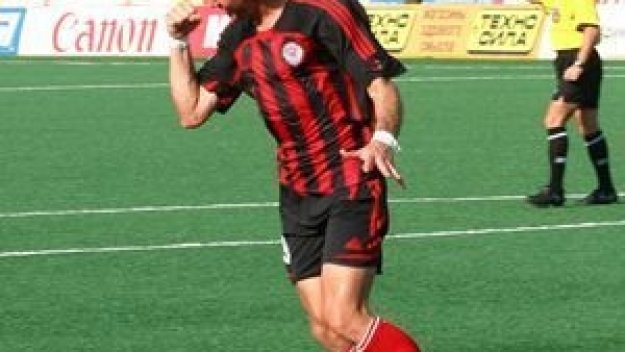 Кушев с два гола за Амкар